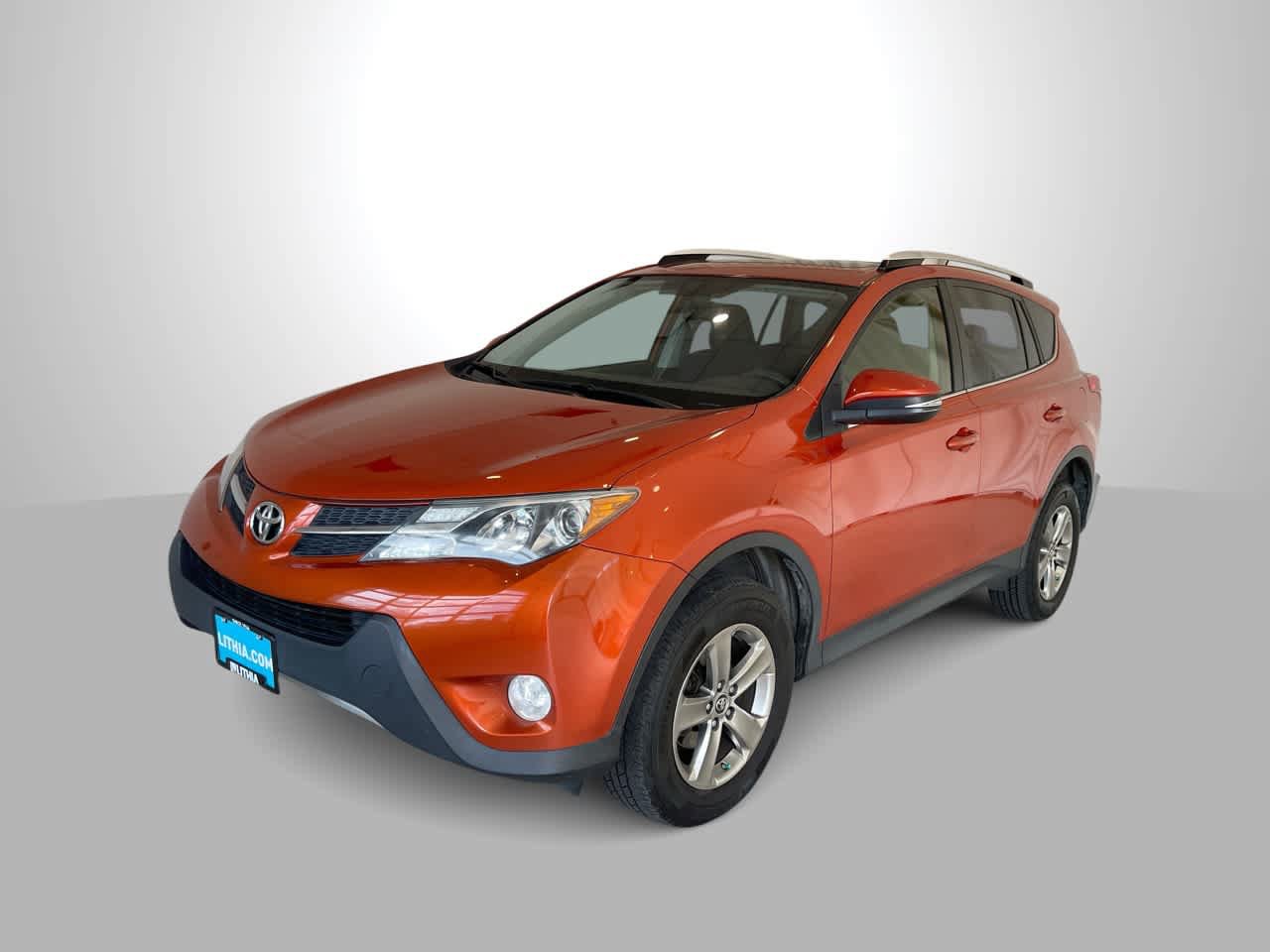 Used 2015 Toyota RAV4 XLE AWD/4WD image 1
