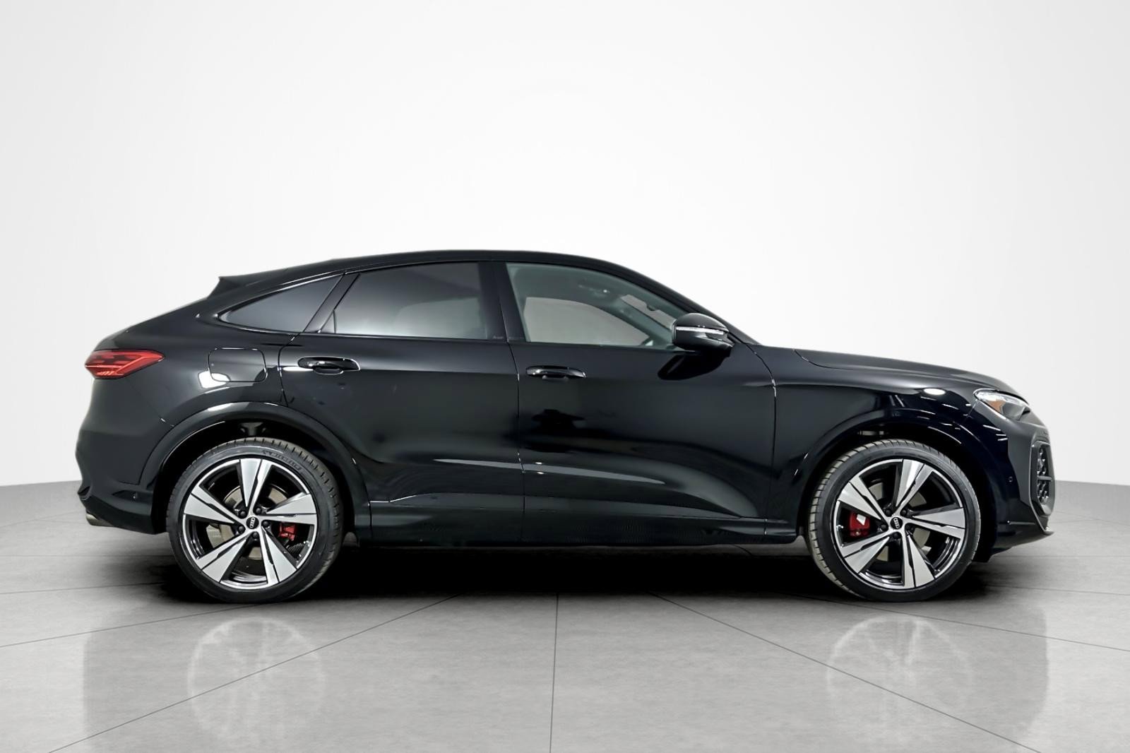 New 2025 Audi SQ5 Premium Plus image 7