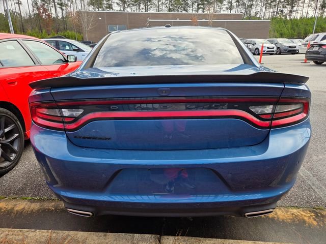 Used 2021 Dodge Charger SXT w/ Blacktop Package image 4