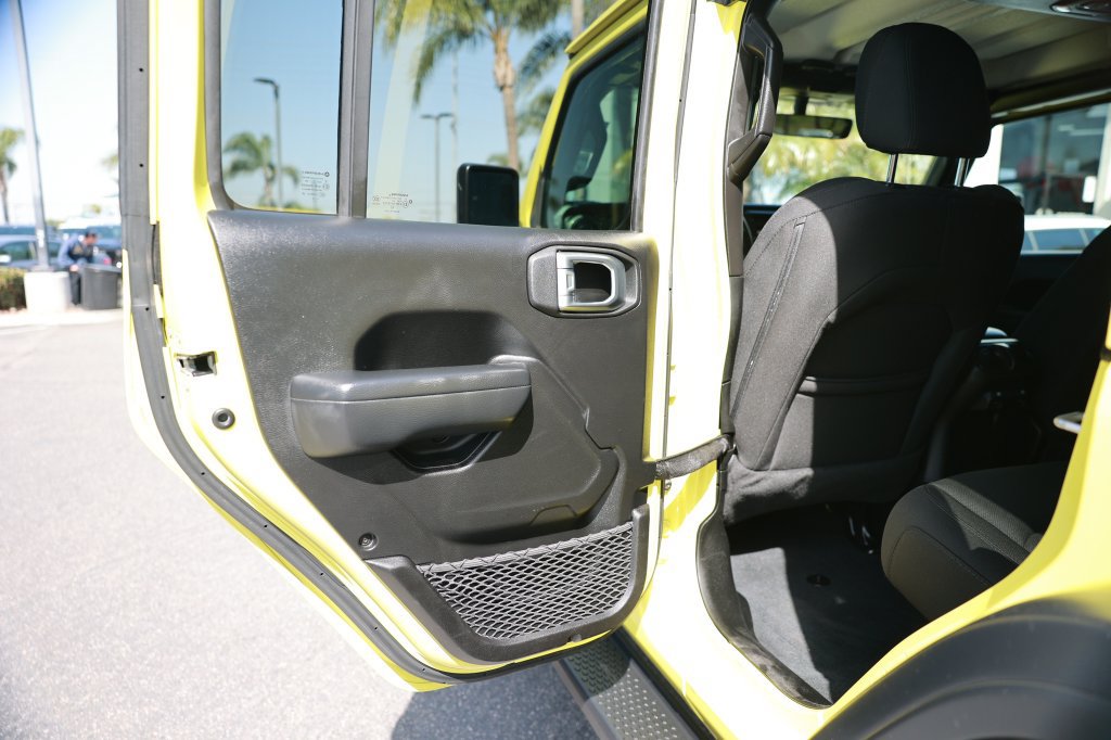 Used 2022 Jeep Wrangler Unlimited Sport AWD/4WD image 37