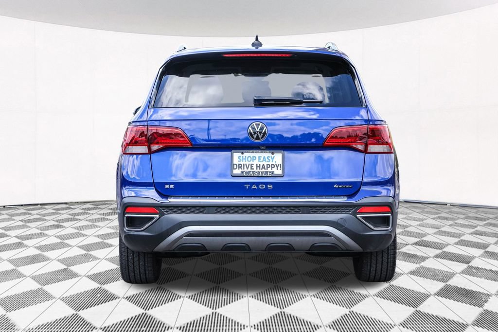 Used 2023 Volkswagen Taos SE w/ Panoramic Sunroof Package AWD/4WD image 13