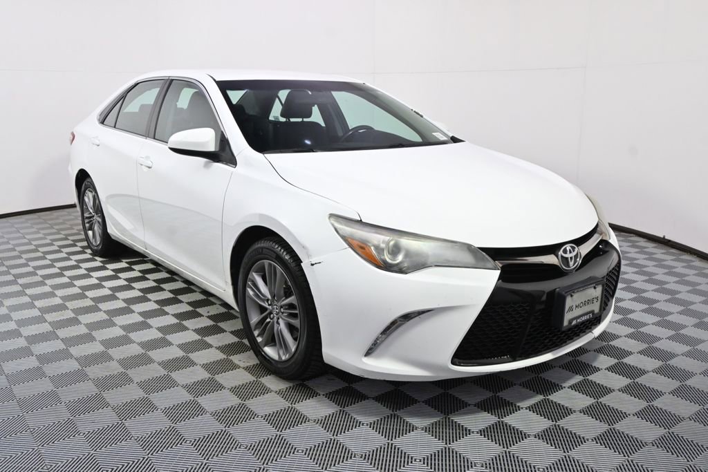 Used 2015 Toyota Camry SE FWD image 8