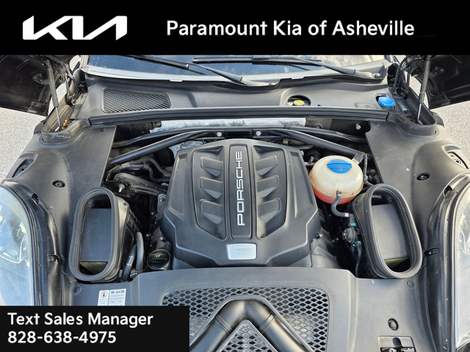 Used 2017 Porsche Macan GTS image 10