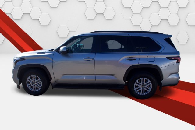 Used 2024 Toyota Sequoia SR5 w/ SR5 Premium Package AWD/4WD image 2