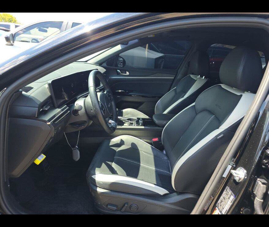Used 2026 Kia K5 GT-Line w/ GT-Line Premium Package FWD image 3