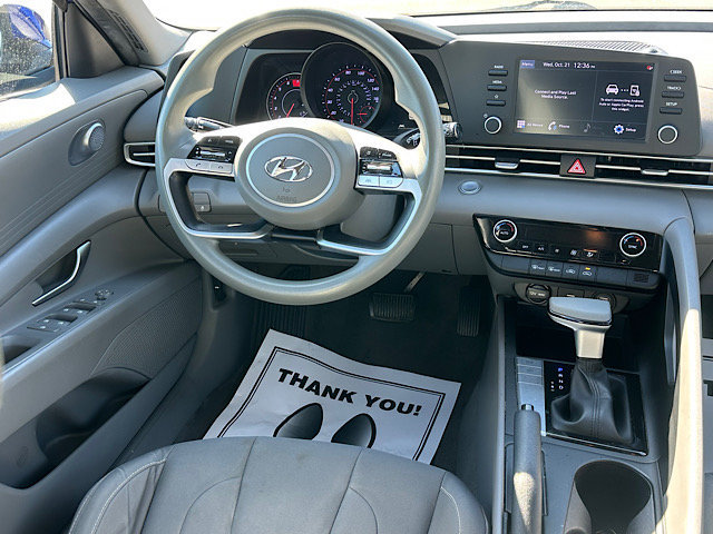 Used 2023 Hyundai Elantra SEL w/ Cargo Package FWD image 20