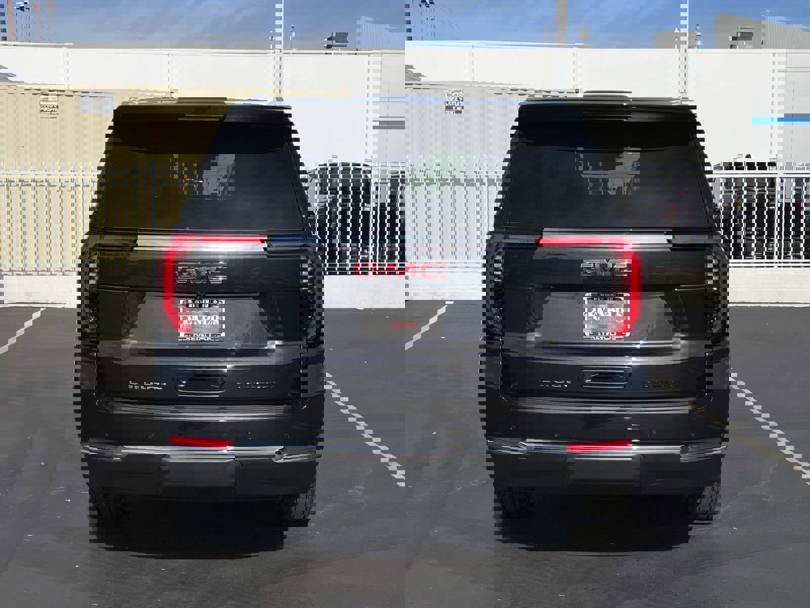 New 2026 GMC Yukon XL Elevation image 6