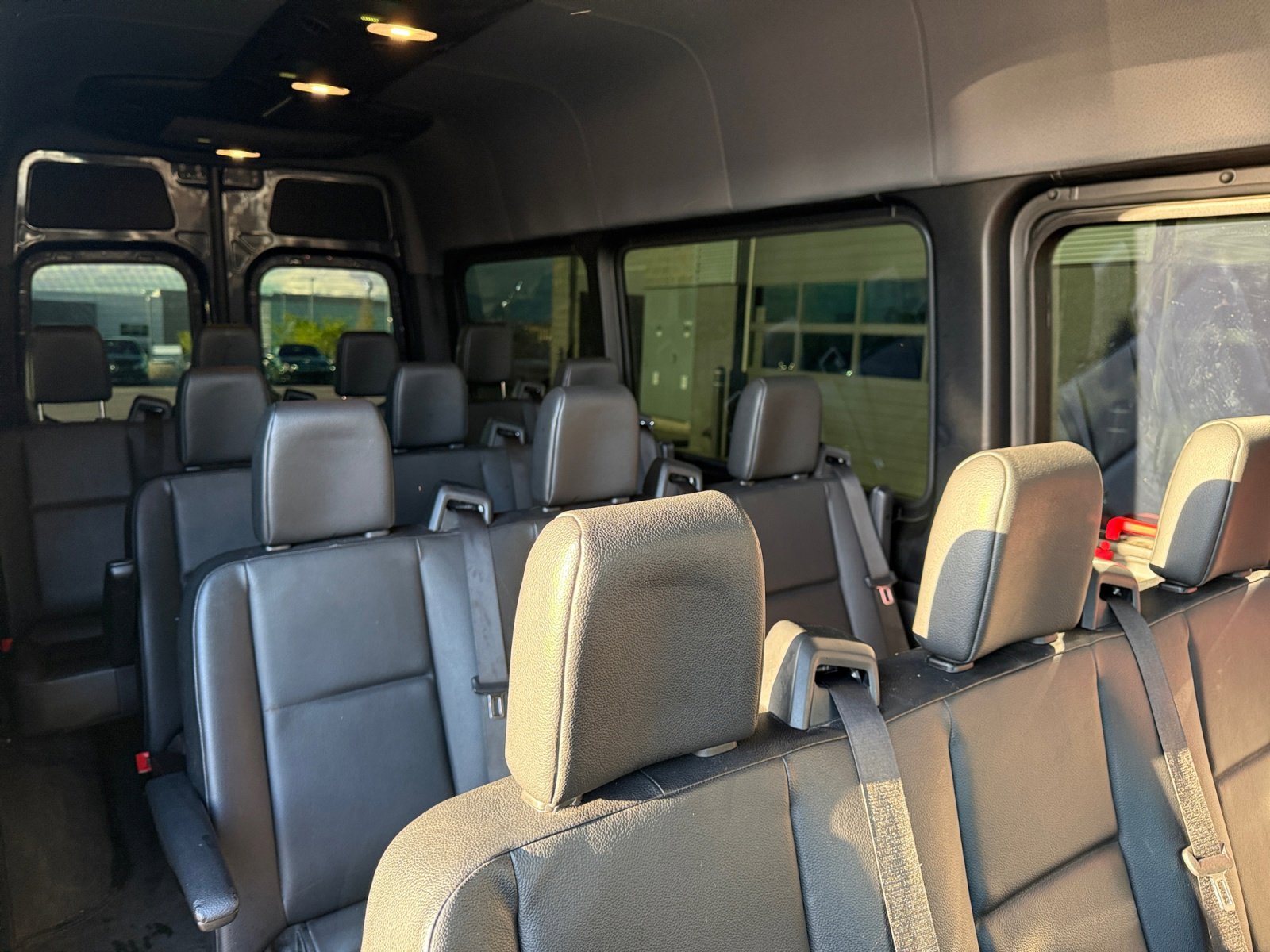 Used 2020 Mercedes-Benz Sprinter 2500 image 18