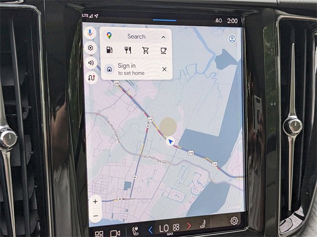 New 2025 Volvo XC60 B5 Plus w/ Protection Package Premier image 24