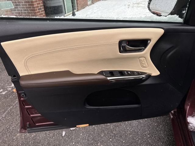 Certified 2018 Toyota Avalon Limited image 12