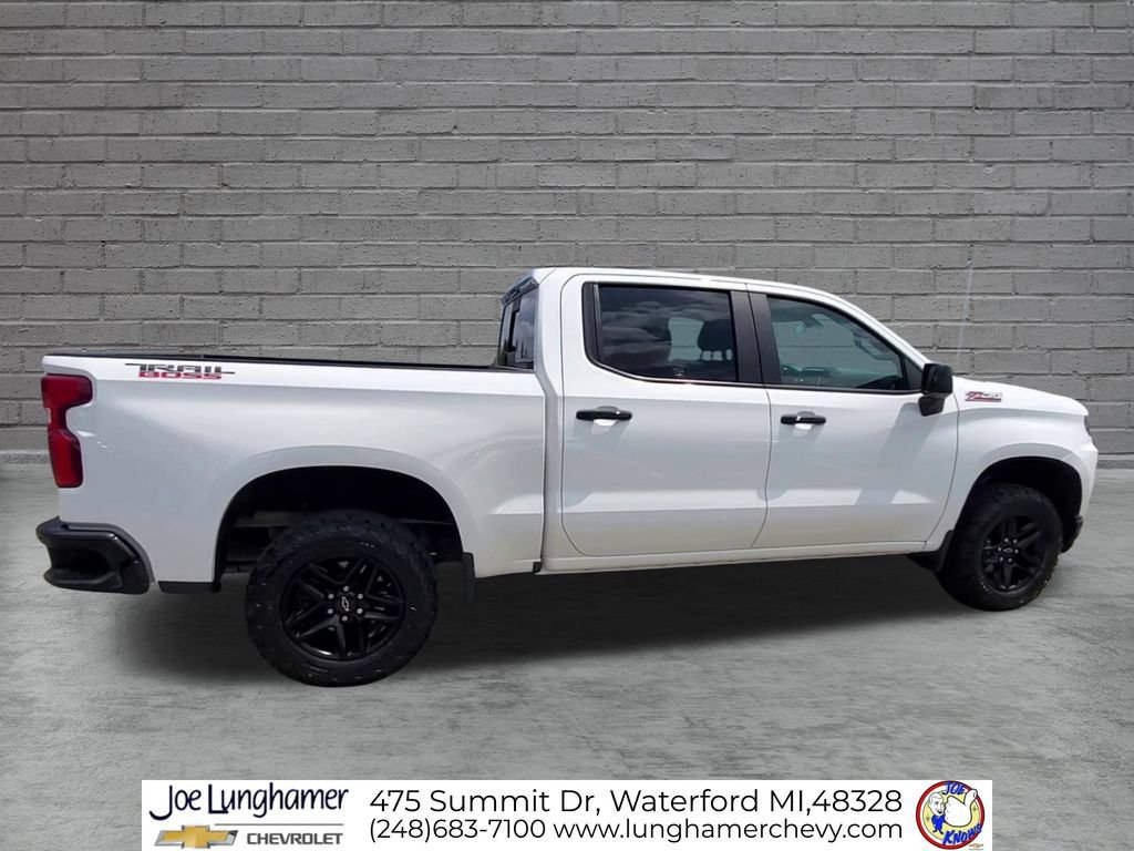 Used 2022 Chevrolet Silverado 1500 LT Trail Boss w/ LT Trail Boss Premium Package AWD/4WD image 9