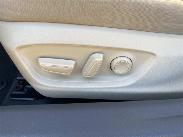 Used 2023 Toyota Camry LE image 20