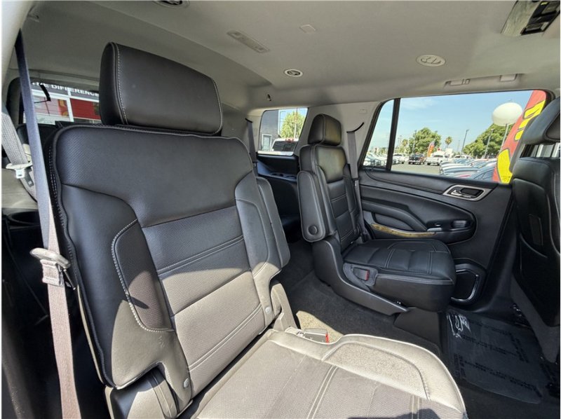 Used 2016 GMC Yukon Denali w/ Open Road Package AWD/4WD image 31