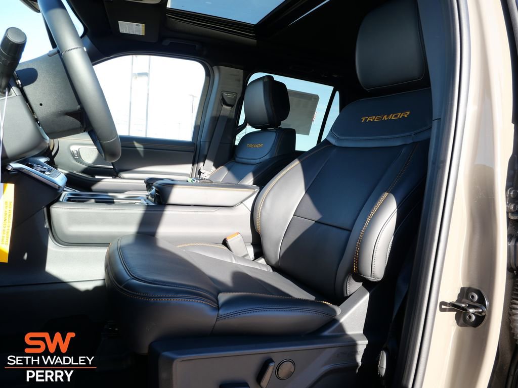 New 2026 Ford Expedition Tremor image 13