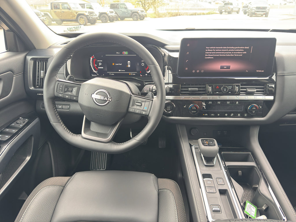 New 2026 Nissan Pathfinder SL image 12
