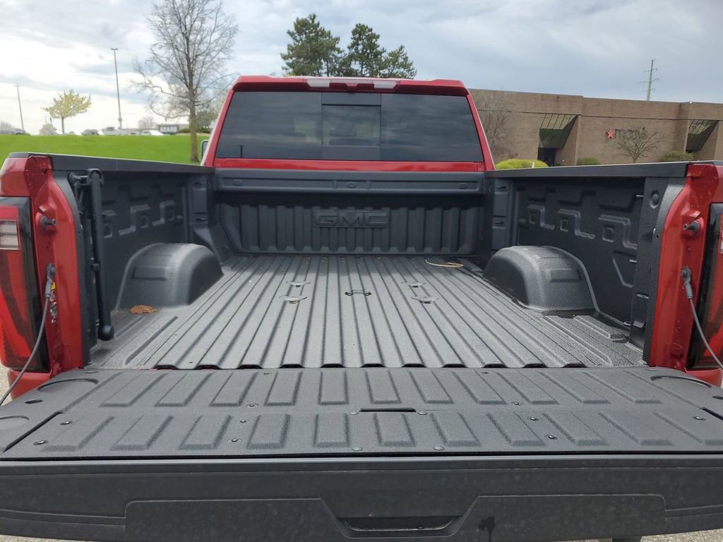 New 2025 GMC Sierra 2500 SLT w/ SLT Premium Package image 28