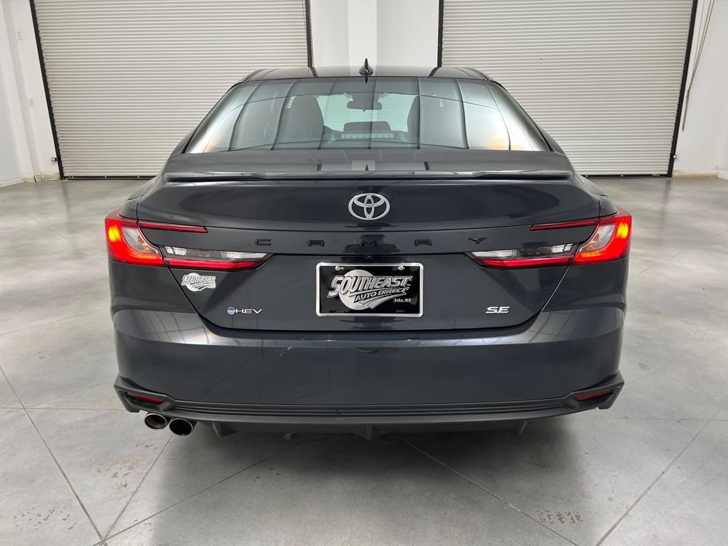 Used 2025 Toyota Camry SE FWD image 6