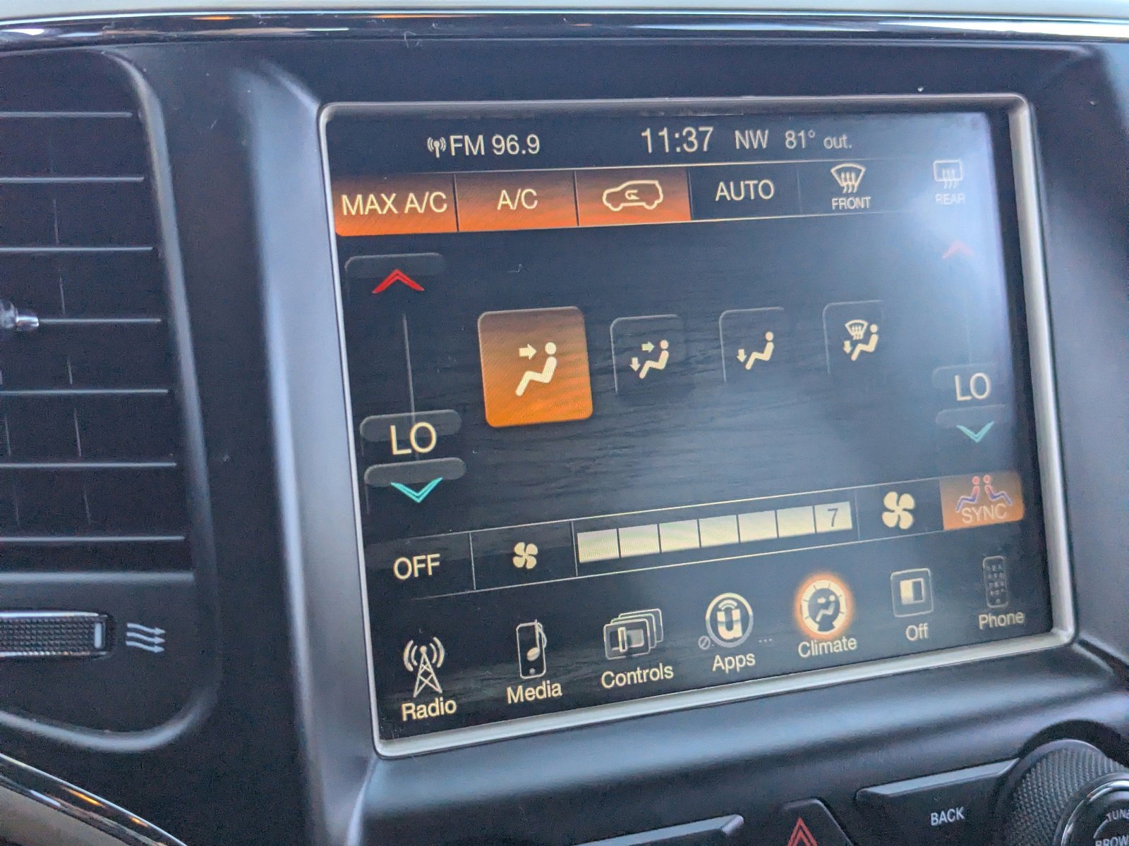 Used 2015 Jeep Grand Cherokee Laredo w/ Quick Order Package 23E RWD image 20