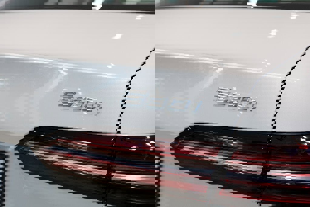 Used 2025 BMW 530i xDrive image 10