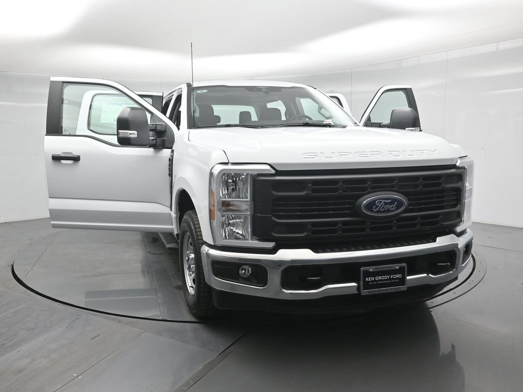New 2026 Ford F250 XL w/ XL Chrome Package RWD image 28