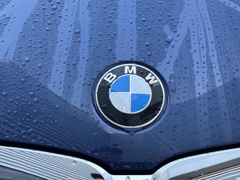Used 2022 BMW 330i xDrive Sedan w/ Driving Assistance Package AWD/4WD image 9