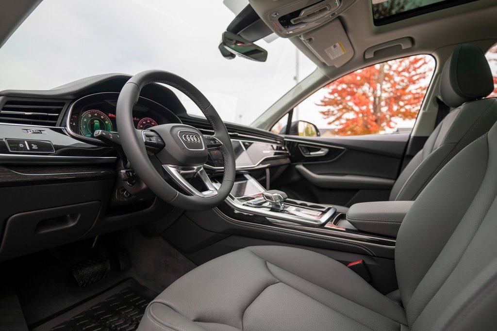 New 2025 Audi Q7 3.0T Premium Plus image 3