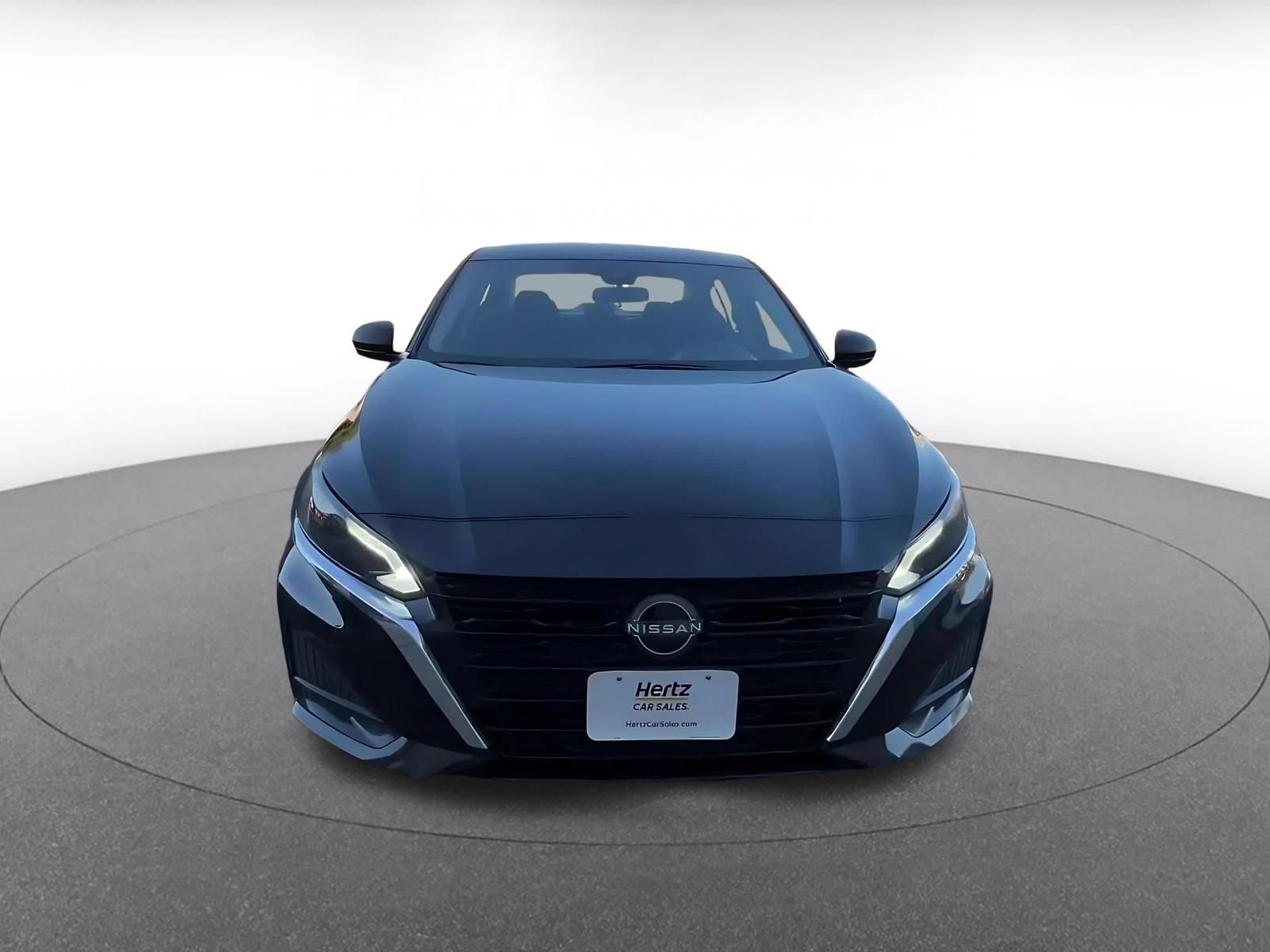 Used 2025 Nissan Altima 2.5 SV FWD image 4