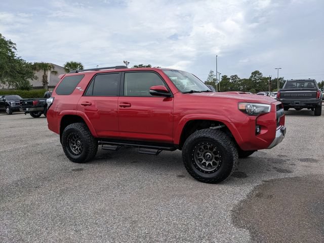 Used 2021 Toyota 4Runner TRD Off-Road Premium AWD/4WD image 2