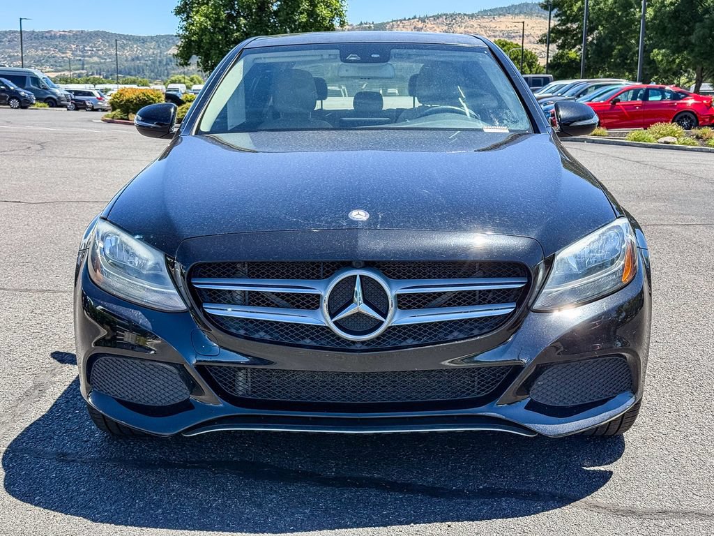 Used 2016 Mercedes-Benz C 300 4MATIC Sedan image 4