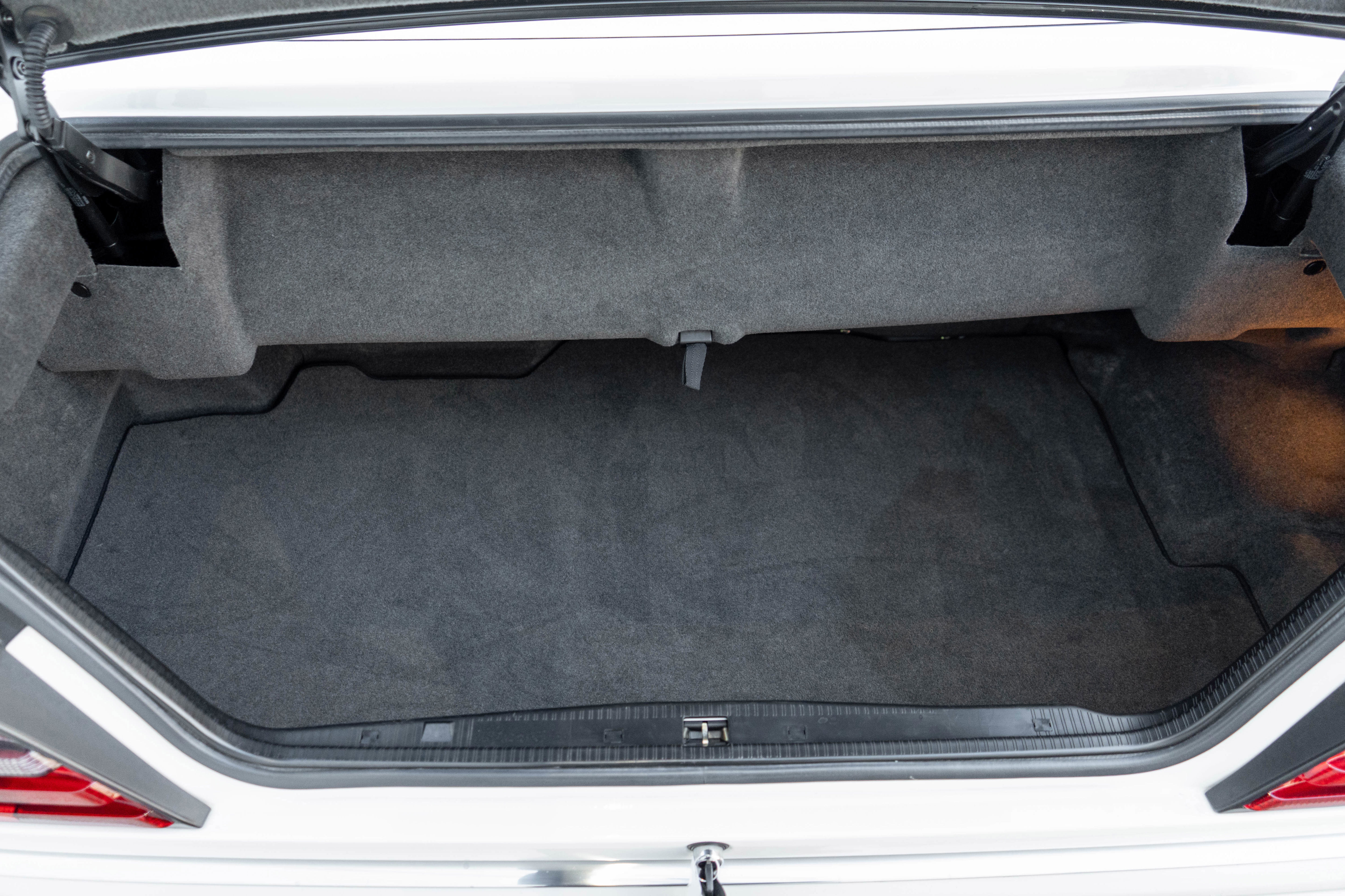 Used 1995 Mercedes-Benz E 320 Convertible image 26