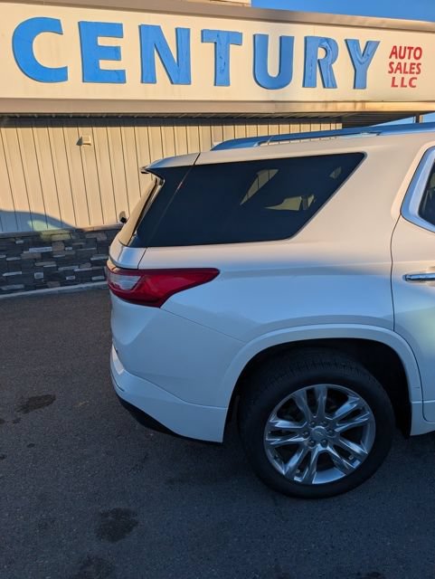 Used 2021 Chevrolet Traverse High Country AWD/4WD image 11