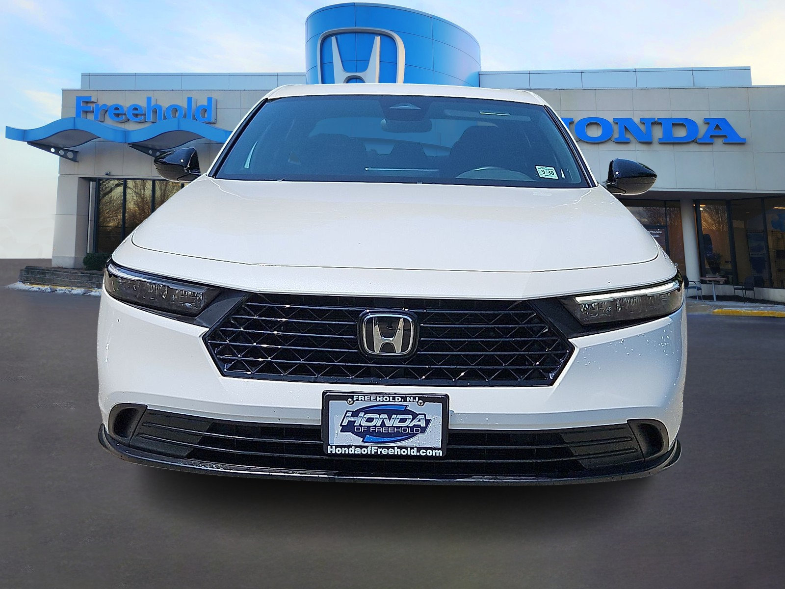 Used 2025 Honda Accord Sport image 2