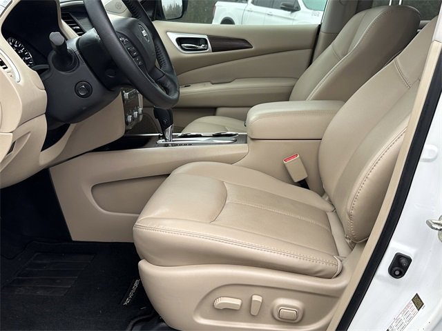 Certified 2020 Nissan Pathfinder Platinum w/ Cargo Package image 10