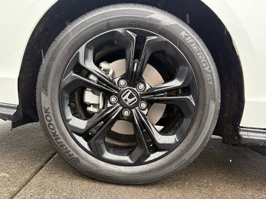 Used 2025 Honda Accord SE image 10