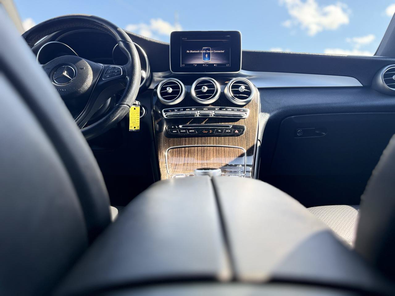 Used 2019 Mercedes-Benz GLC 300 w/ Premium Package image 46