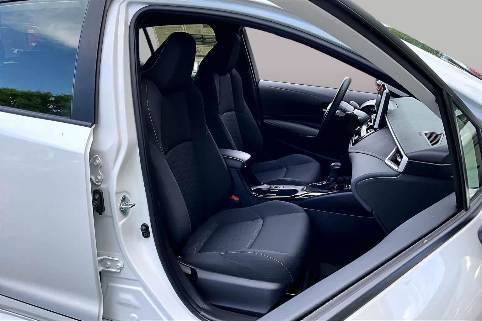 Certified 2024 Toyota Corolla SE FWD image 8