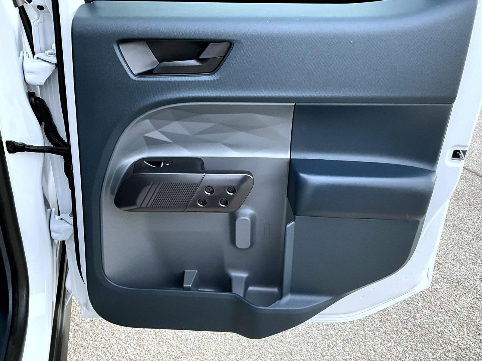 Used 2026 Ford Maverick Lariat w/ Black Appearance Package image 18