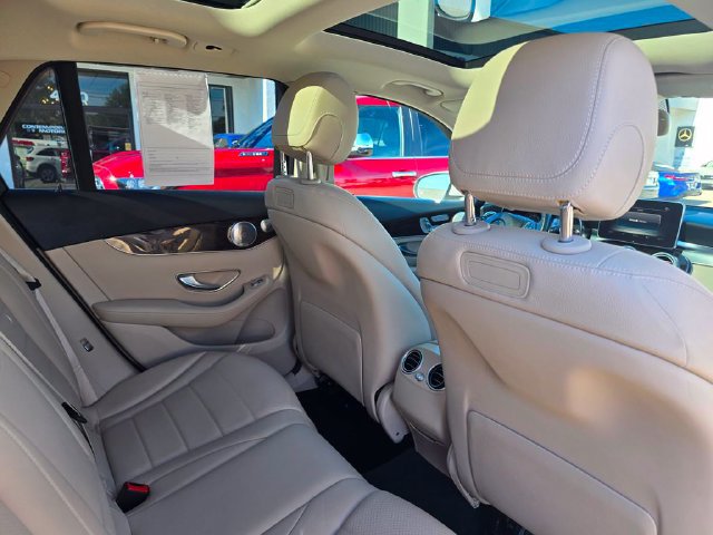 Used 2018 Mercedes-Benz GLC 300 4MATIC image 18