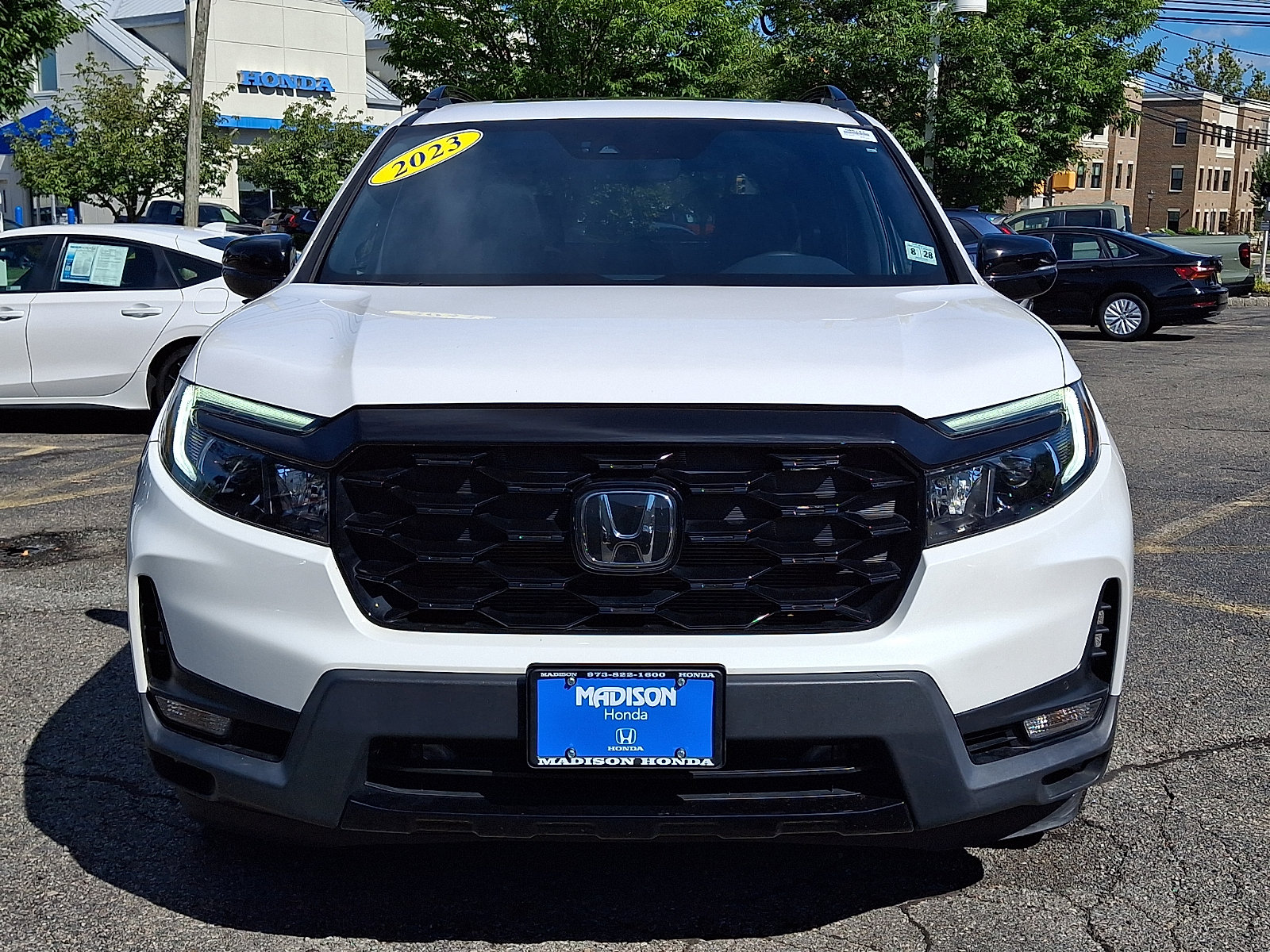 Used 2023 Honda Passport Elite image 2