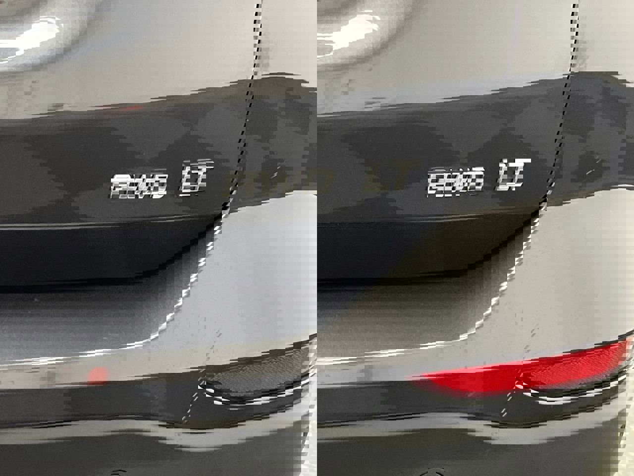 Used 2022 Chevrolet Equinox LT w/ Driver Convenience Package image 29