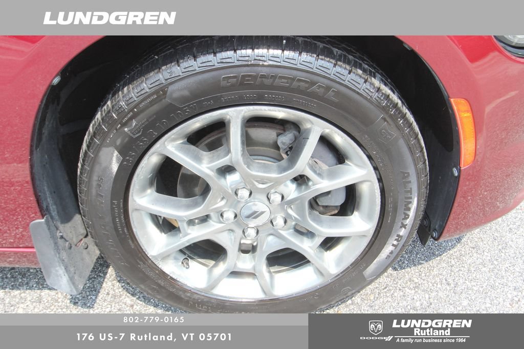 Used 2017 Dodge Charger SXT w/ Driver Confidence Group AWD/4WD image 16