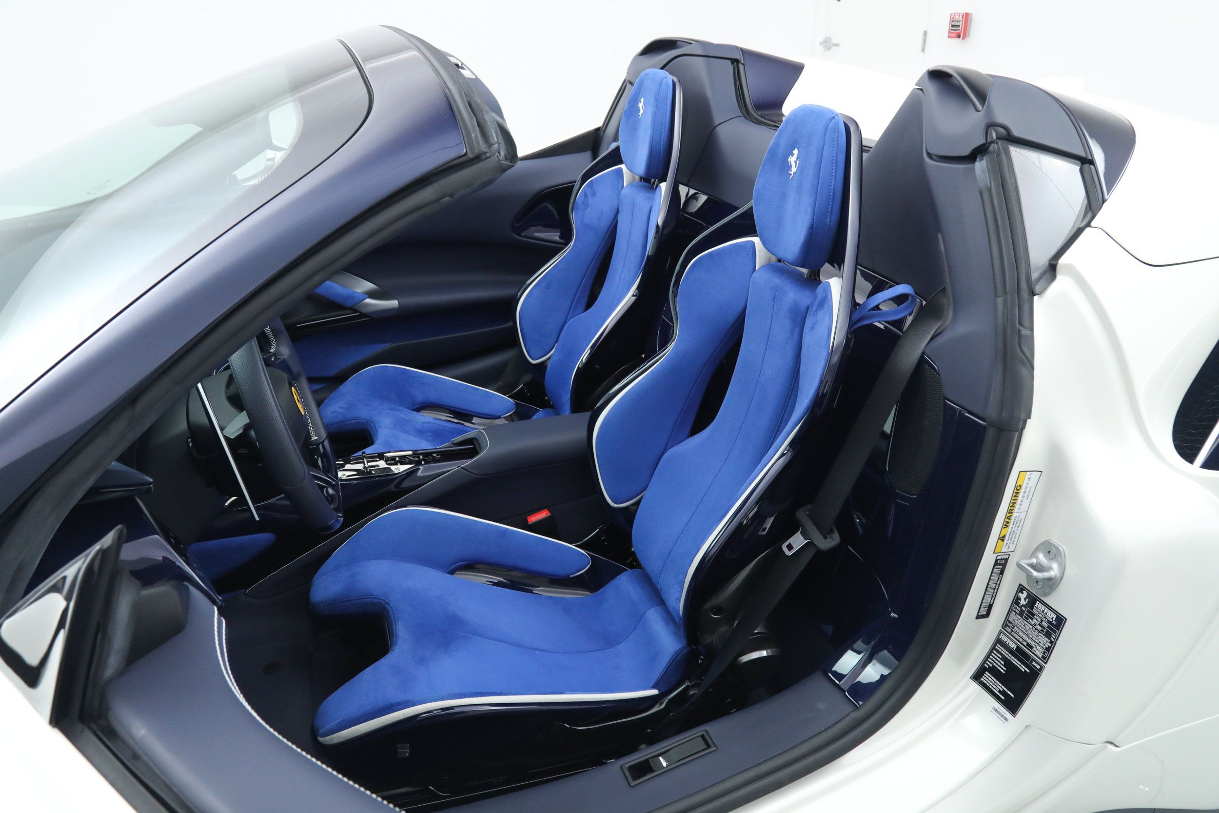 Certified 2022 Ferrari SF90 Spider AWD/4WD image 2