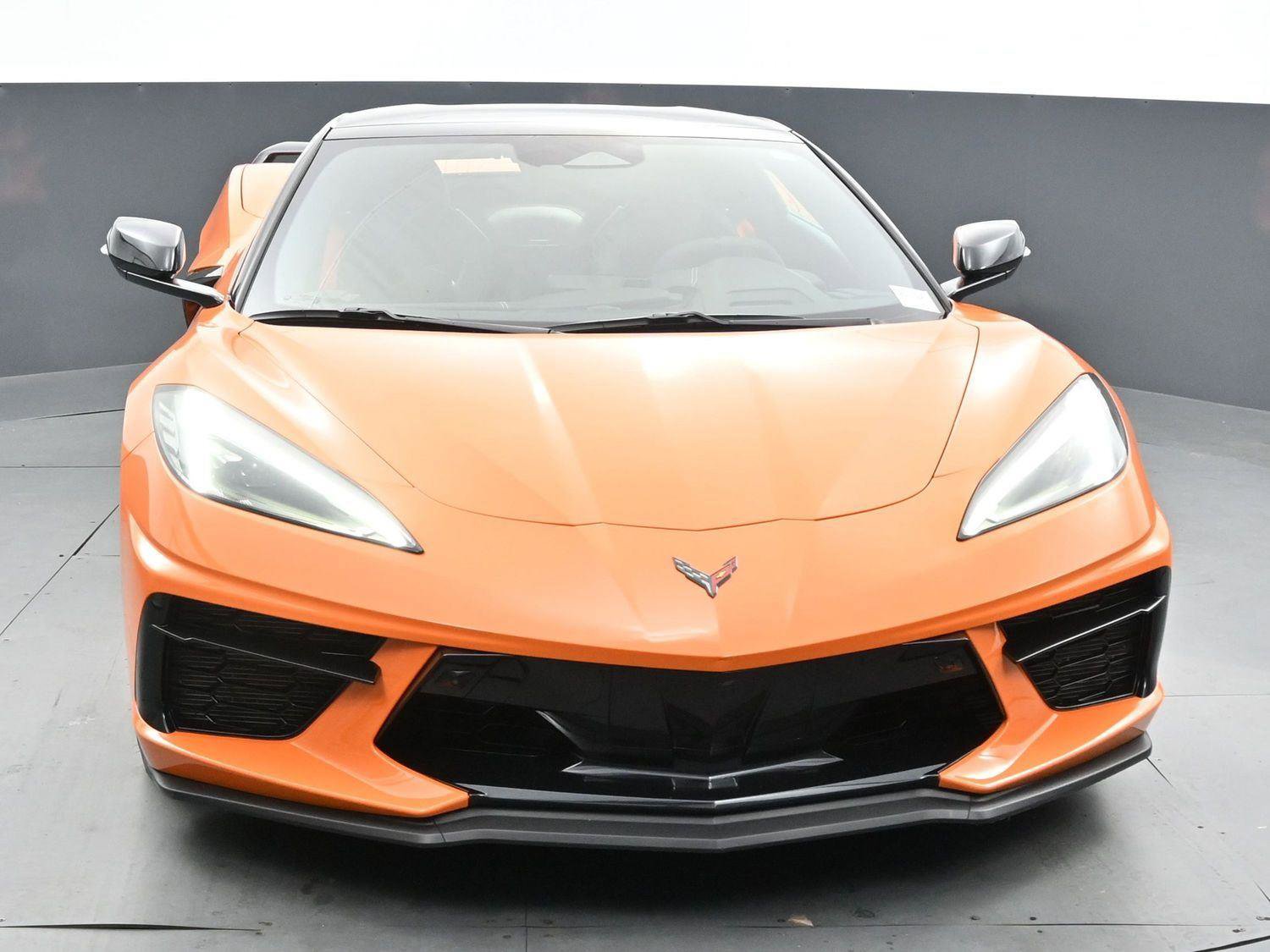 Used 2024 Chevrolet Corvette Stingray Premium Conv w/ Z51 Performance Package RWD image 2