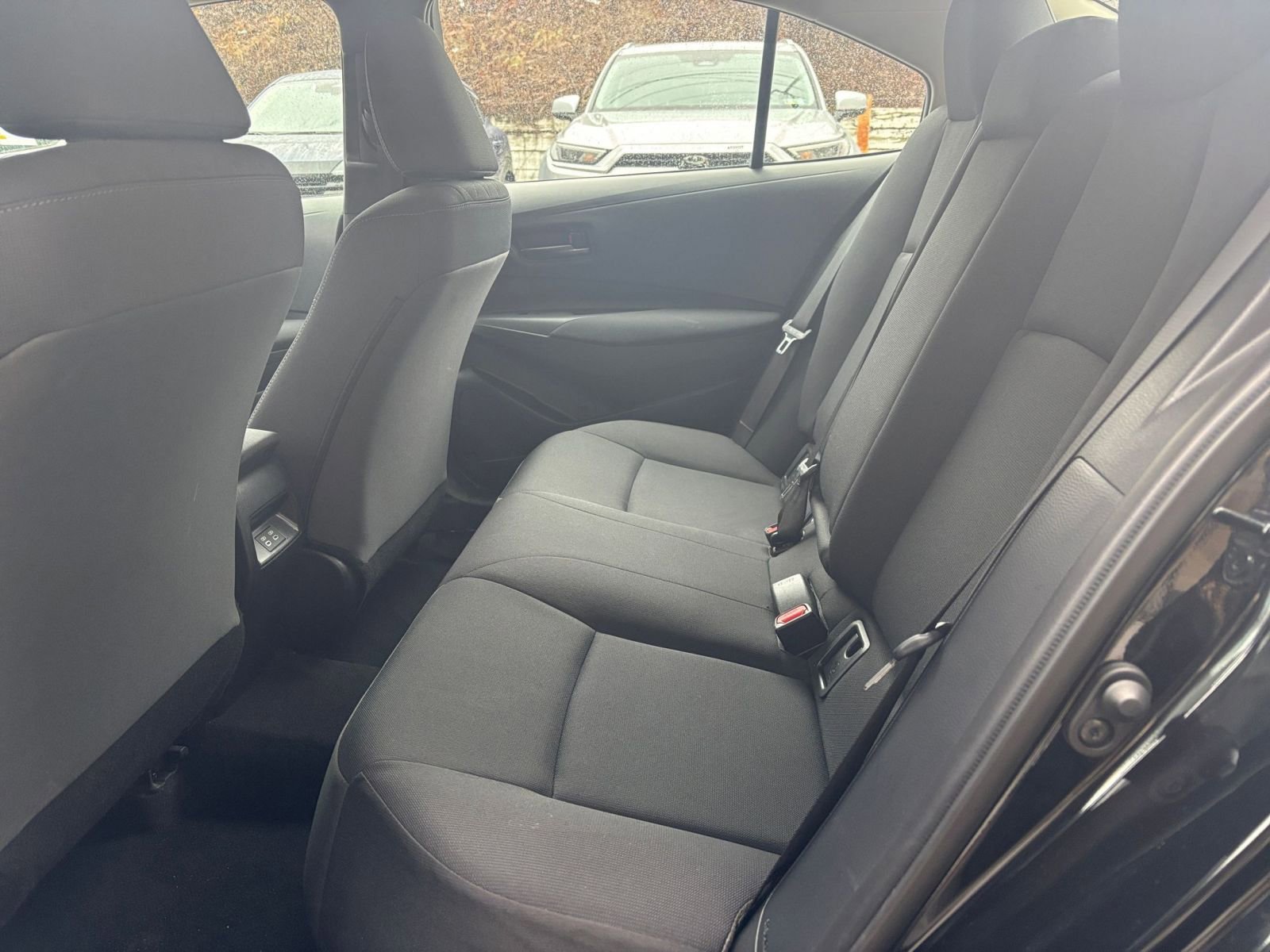 Used 2025 Toyota Corolla LE image 36