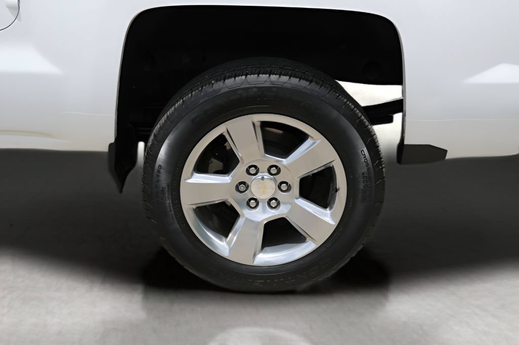 Used 2018 Chevrolet Silverado 1500 LT w/ Texas Edition RWD image 9