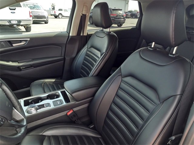 Used 2024 Ford Edge SEL image 11