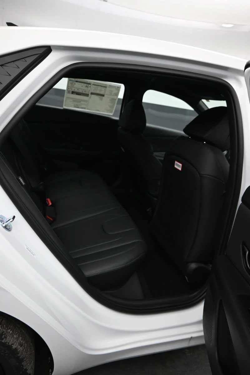 New 2026 Hyundai Elantra SEL Sport FWD image 12