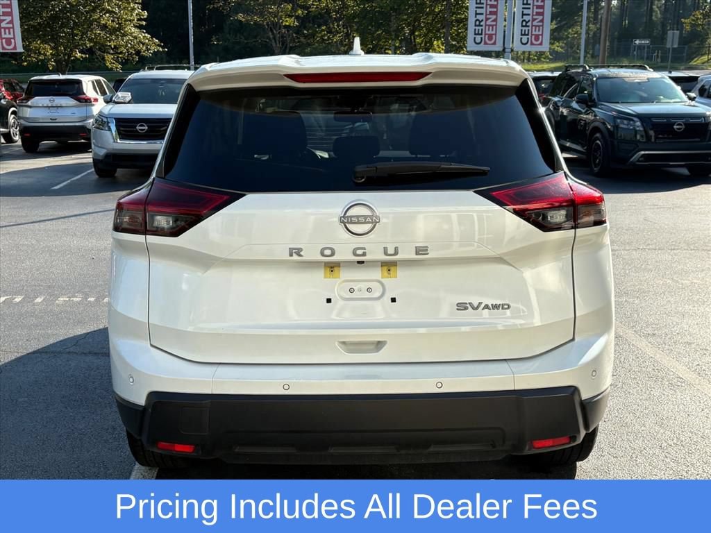 Used 2024 Nissan Rogue SV AWD/4WD image 7
