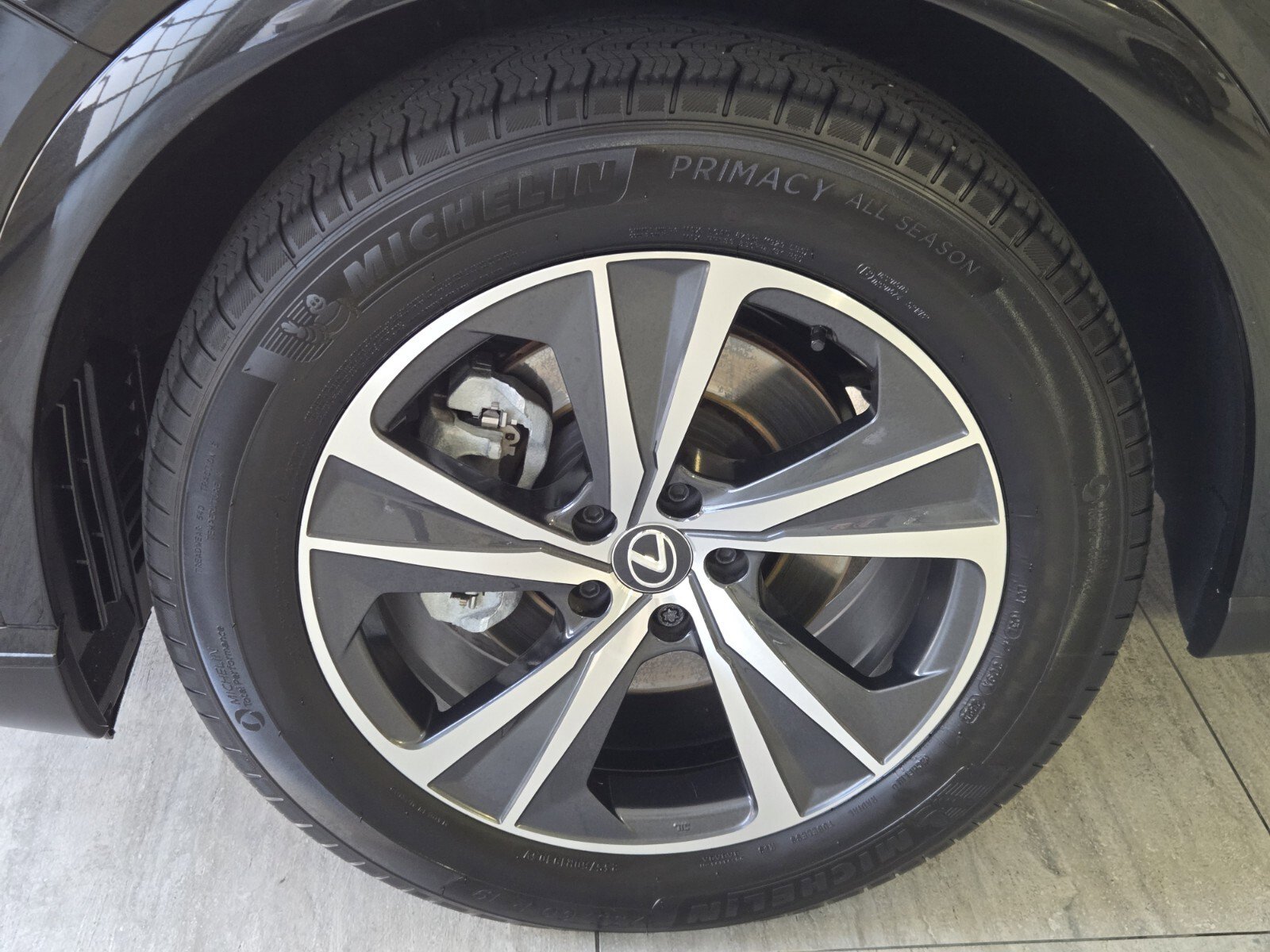 Certified 2025 Lexus RX 350 FWD image 9