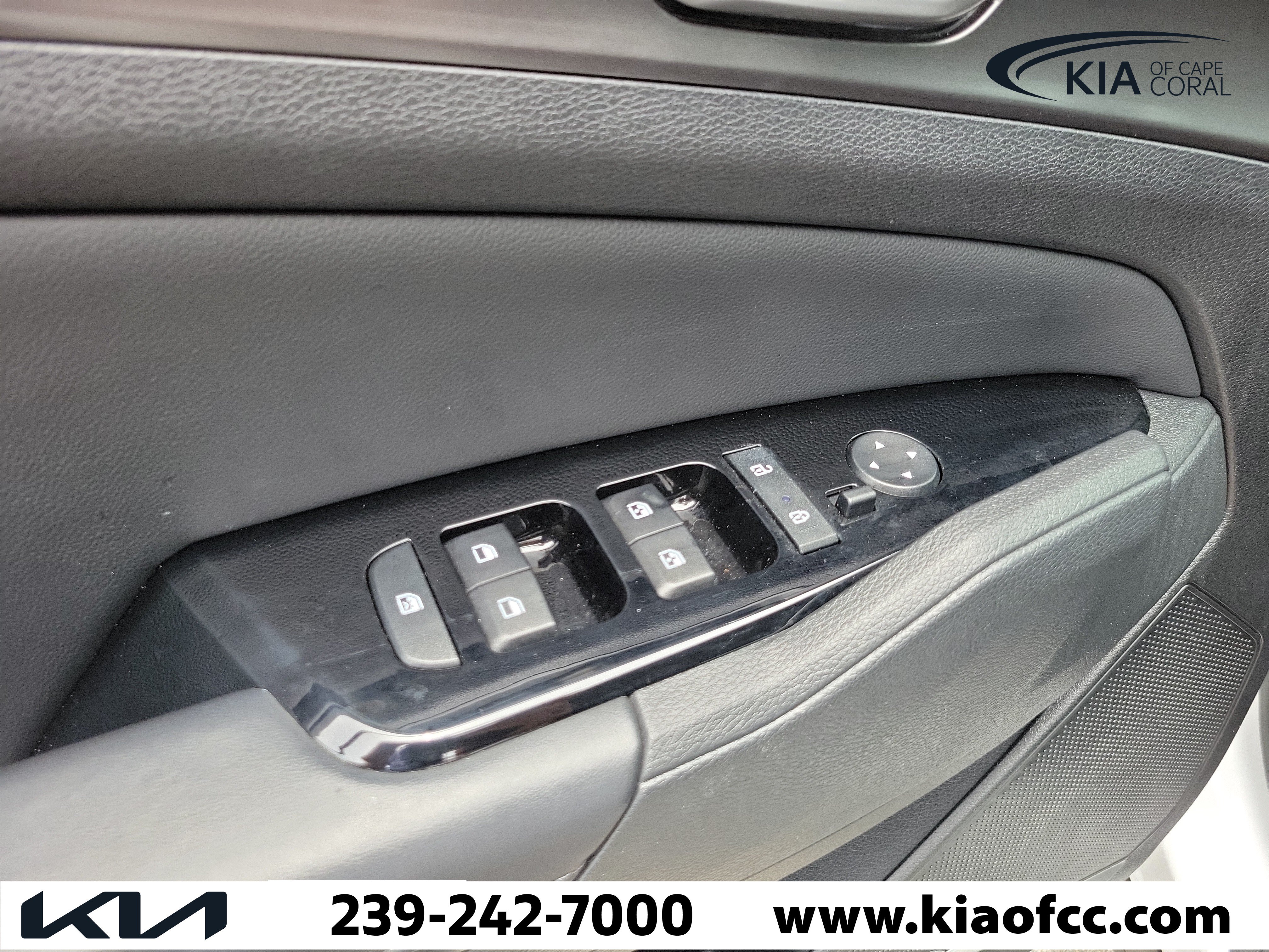 Certified 2024 Kia Sportage EX FWD image 21